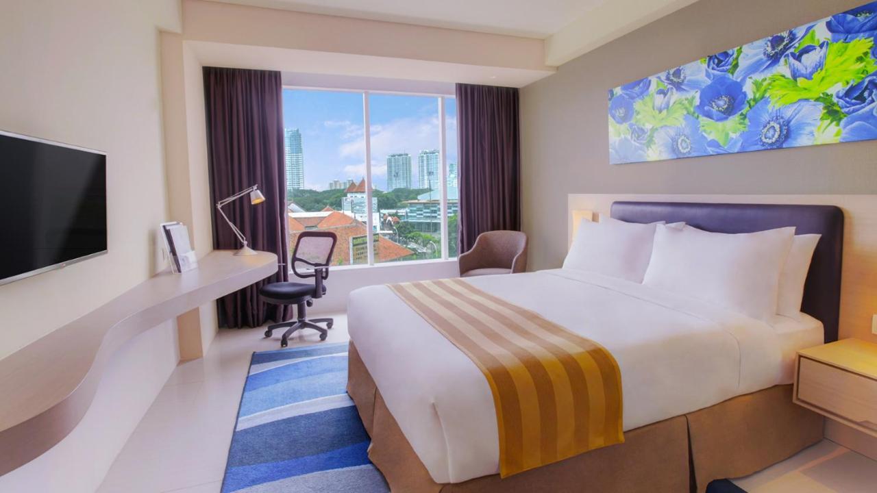 Holiday Inn Express Jakarta International Expo By Ihg Exterior foto