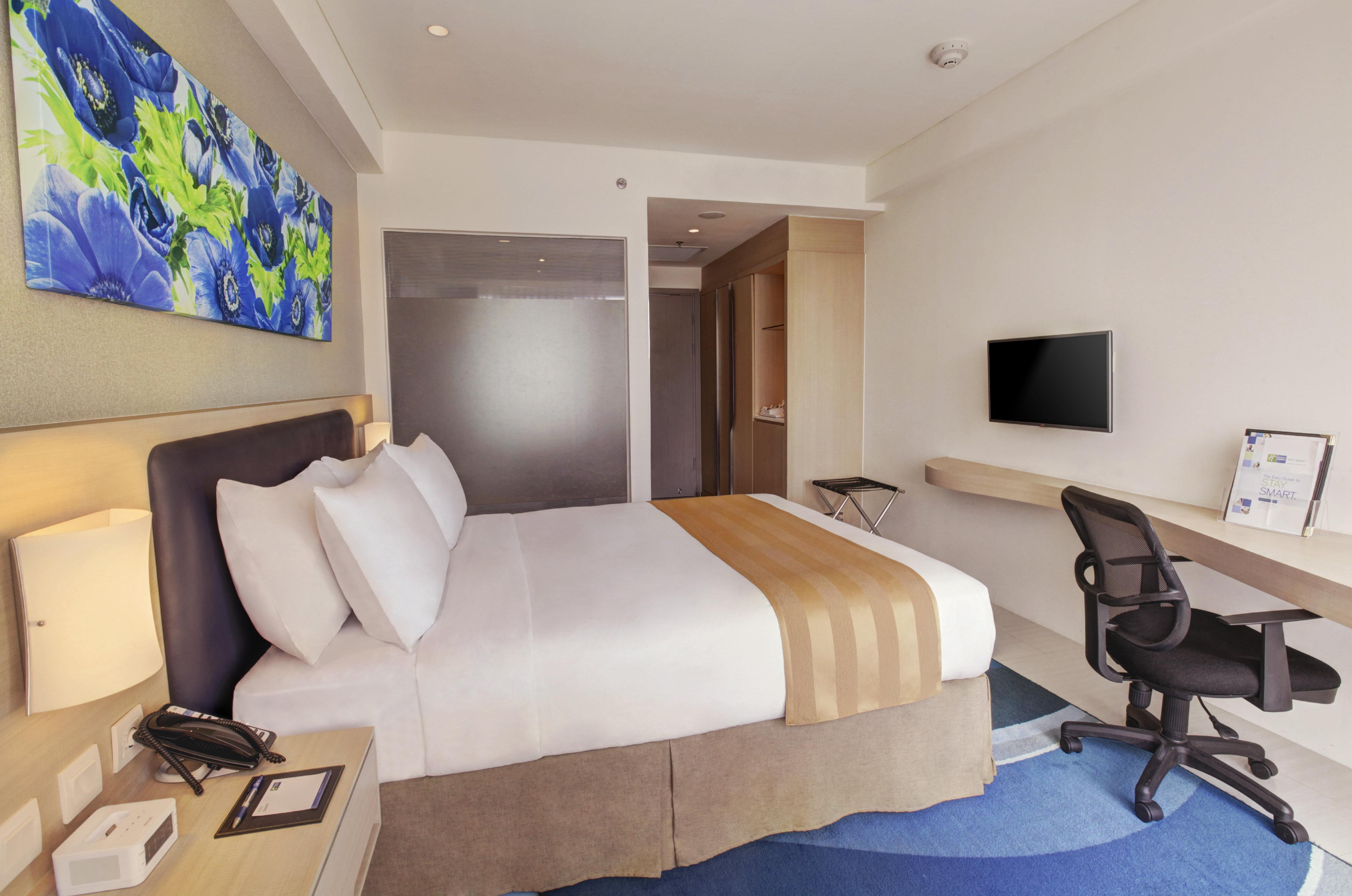 Holiday Inn Express Jakarta International Expo By Ihg Exterior foto