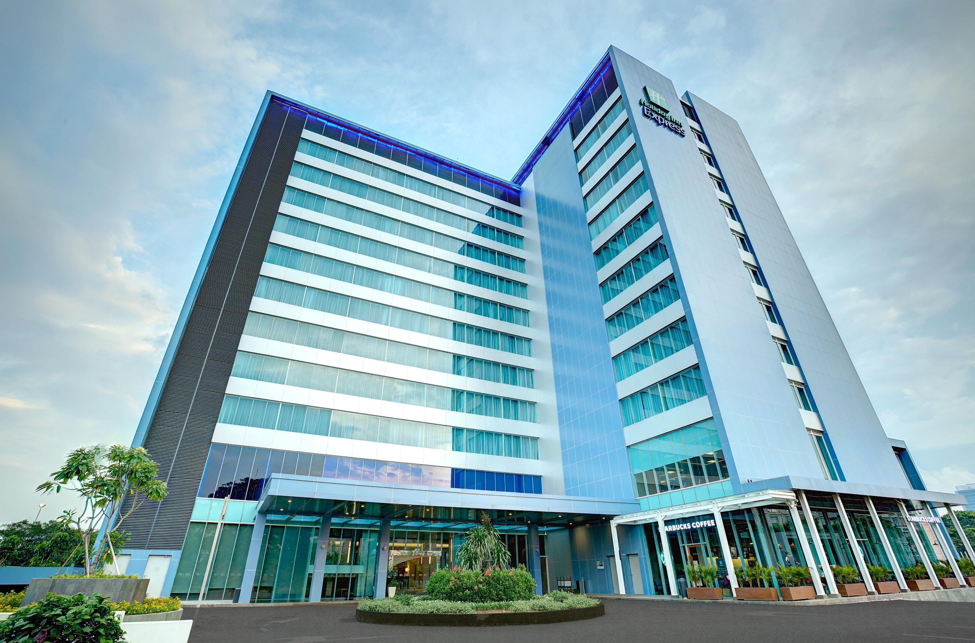 Holiday Inn Express Jakarta International Expo By Ihg Exterior foto