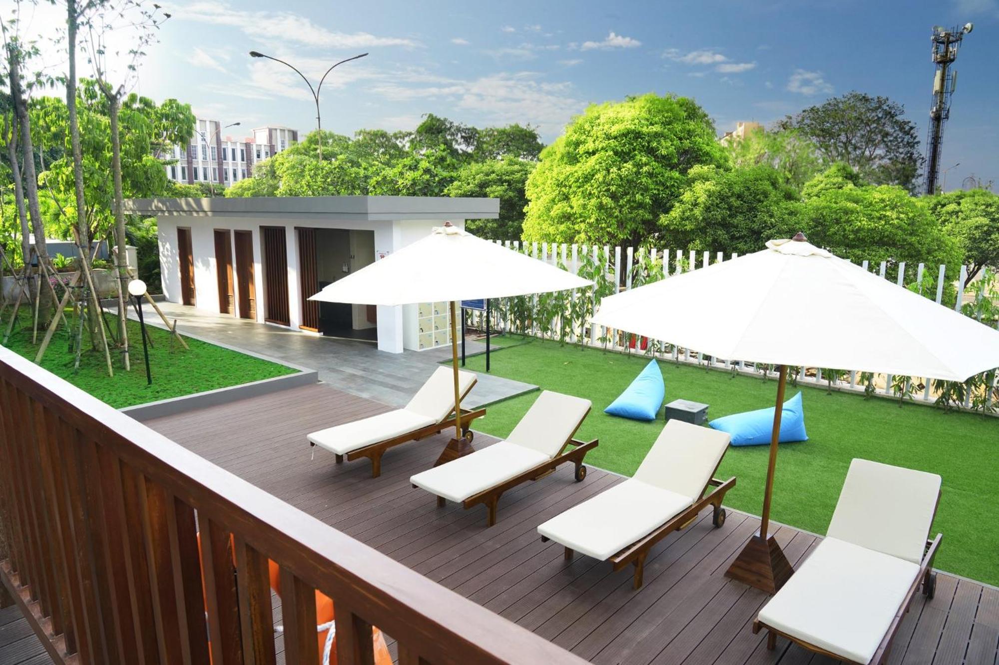Holiday Inn Express Jakarta International Expo By Ihg Exterior foto