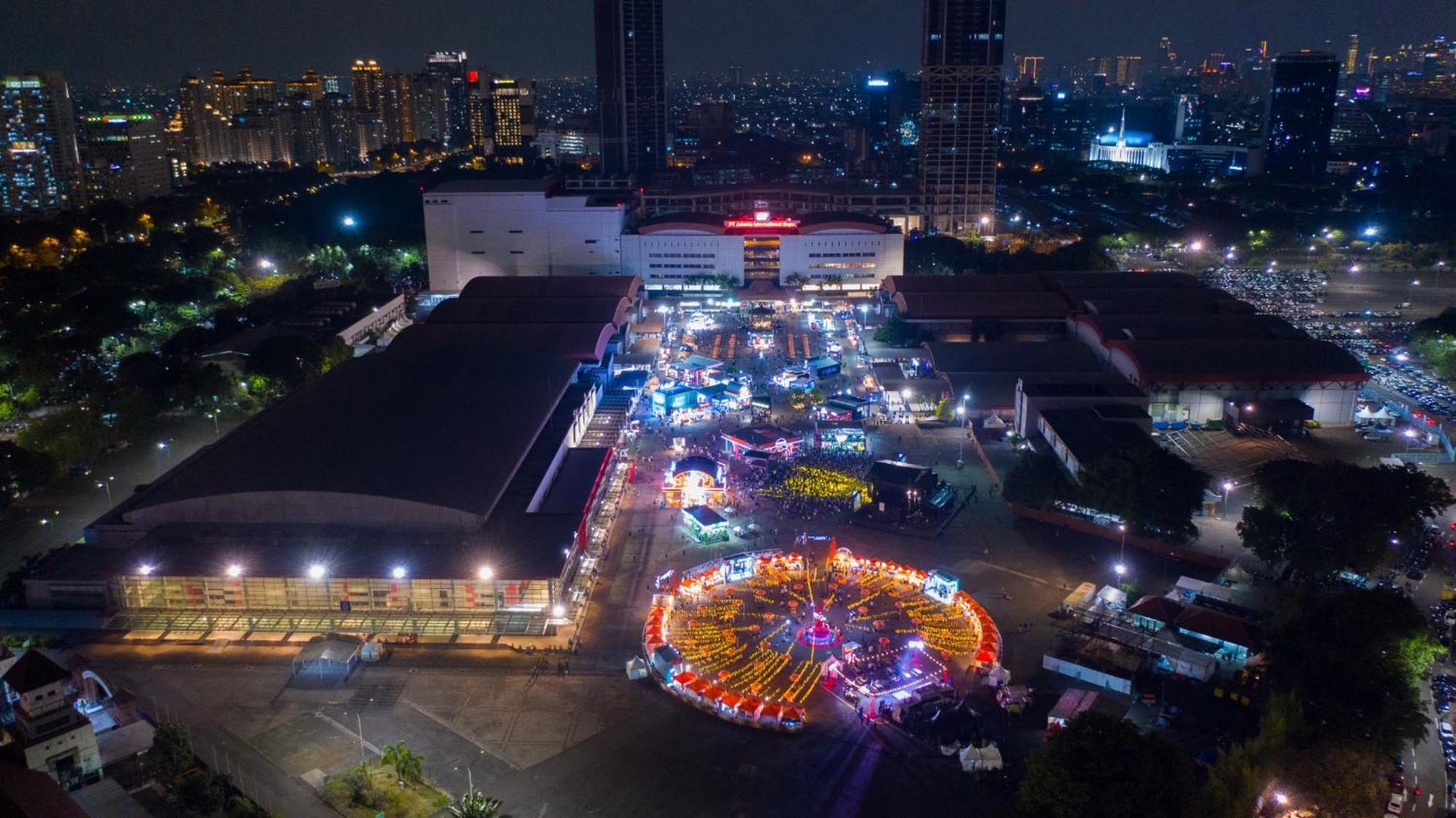 Holiday Inn Express Jakarta International Expo By Ihg Exterior foto